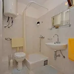 Val * Vinišće